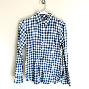 Women’s Banana Republic Blue/White check Button Down - small